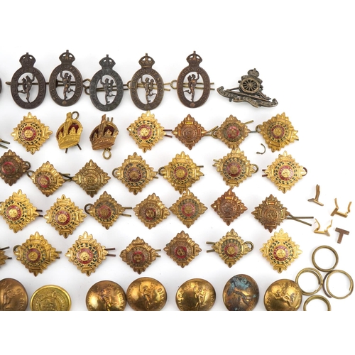 1382 - Collection of military interest Royal Corps of Signals buttons, pips and cap badges