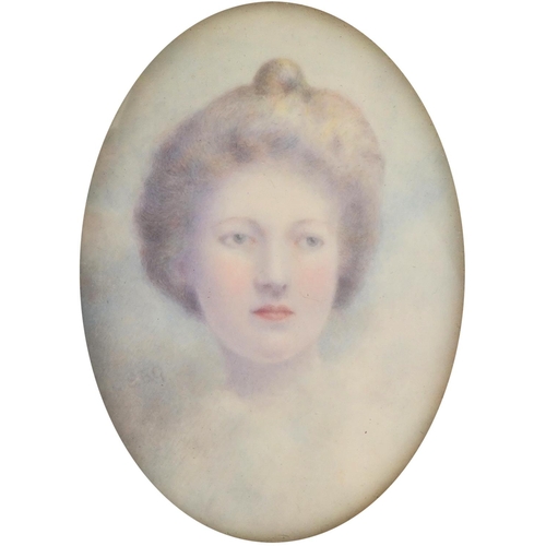 2635 - Oval portrait miniature of a young female housed in a gold plated frame, 7cm x 5cm excluding the fra... 