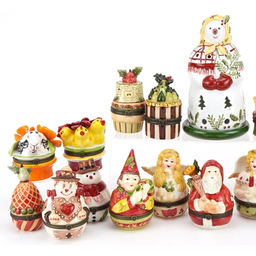 2267 - Eighteen Villeroy & Boch trinket boxes including examples in the form of snowmen, Father Christmas a... 