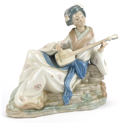 2246 - Nao figurine of a Geisha girl, Oriental Melody, 27cm wide