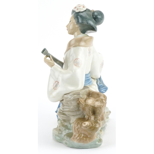 2246 - Nao figurine of a Geisha girl, Oriental Melody, 27cm wide