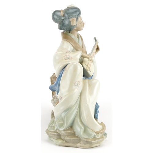 2246 - Nao figurine of a Geisha girl, Oriental Melody, 27cm wide