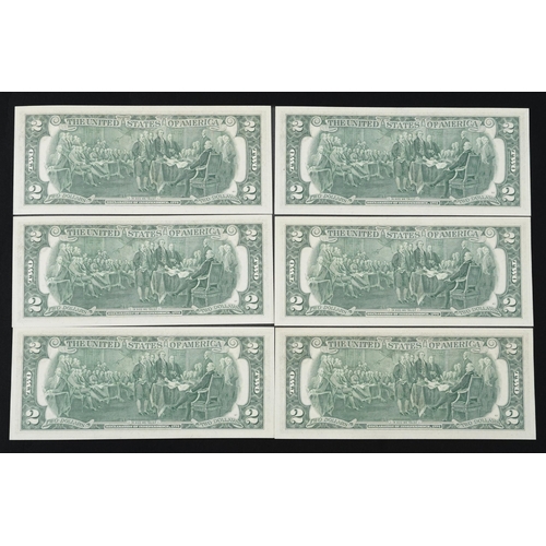 1623 - Six United States of America two dollar banknotes with consecutive serial numbers, series 1976, seri... 