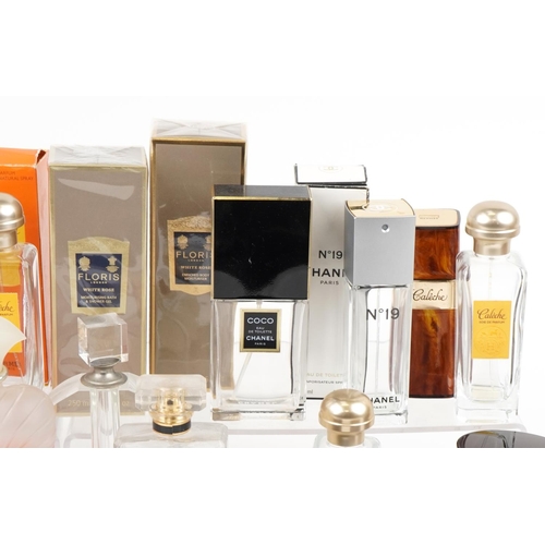 1068 - Ladies toiletries including Estee Lauder Futurist Hydra Rescue, No 7 Lift & Luminate Triple Action n... 