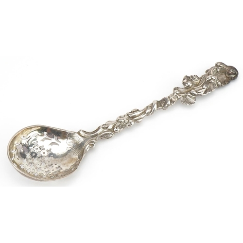 404 - William Robert Smily, Victorian cast silver sifting spoon with naturalistic handle, London 1848, 15.... 