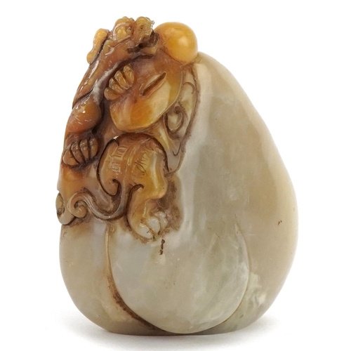 2623 - Chinese hardstone seal carved with a mythical animal, 6cm high