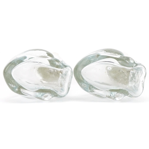 2475 - Pair of novelty glass salt and pepper casters with silver plated heads in the form of cats, 7cm high