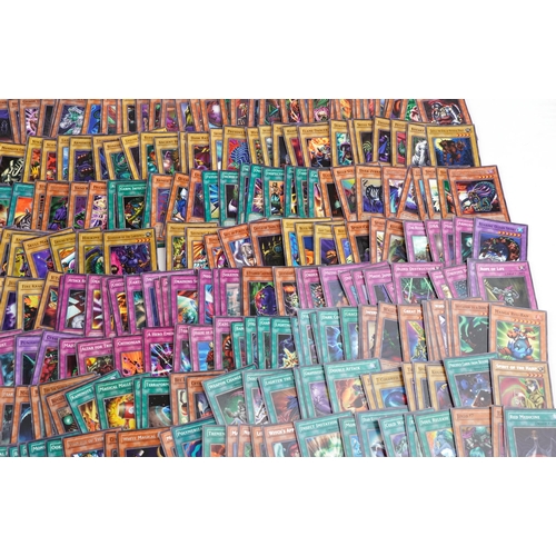 1170 - Large collection of vintage and later Yu-Gi-Oh! trade cards