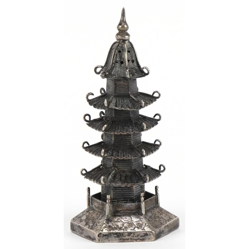 74 - Zeeoo, Chinese export sterling silver caster in the form of a pagoda, 9cm high, 45.2g