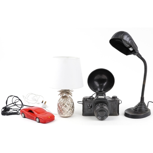 2420 - Three retro table lamps and a Betacom Ferrari Testarossa telephone, the lamps comprising a Laura Ash... 