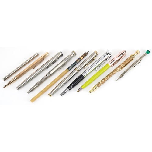 2474 - Vintage and later pens and pencils including Balita with lighter and rolled gold propelling pencil