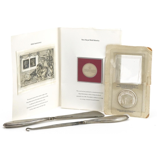 2365 - Sundry items including silver handled buttonhook and matching shoehorn and a silver medallion from T... 