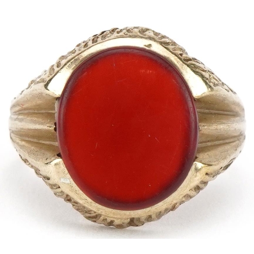 3082 - 9ct gold carnelian signet ring with engraved setting, size Q, 5.5g