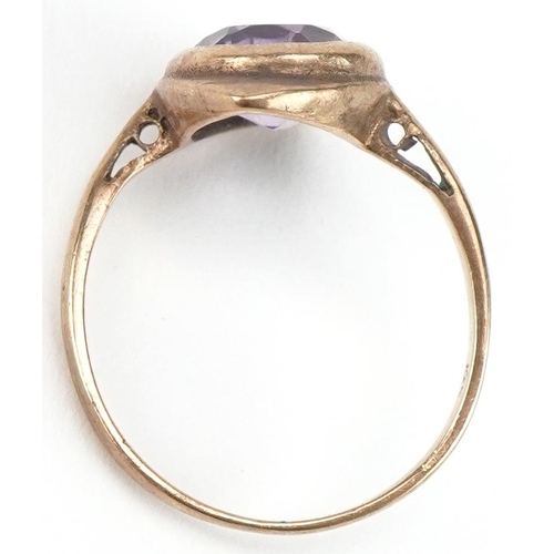 3518 - Modernist gold amethyst solitaire ring, indistinct hallmarks, tests as 9ct gold, size K, 1.9g