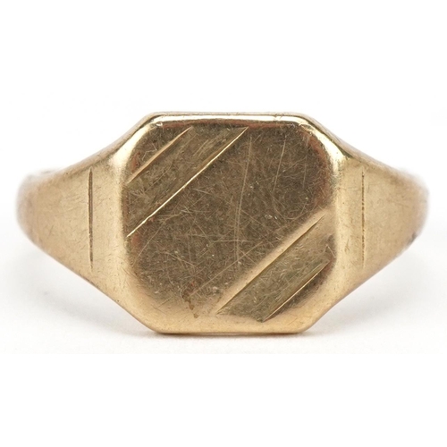 3111 - 9ct gold blank signet ring, size V, 7.2g