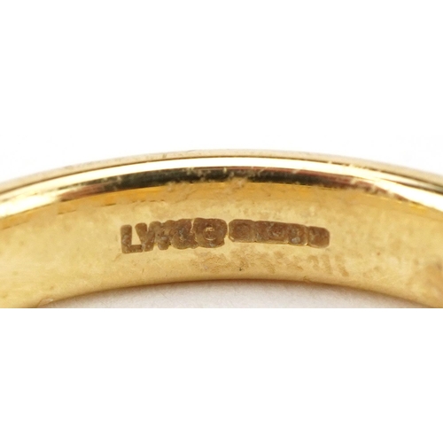 3030 - 18ct gold wedding band, size T, 7.0g