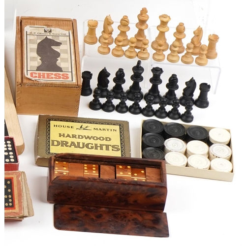 1185 - Vintage and later games including boxwood and ebonised Staunton pattern chess set