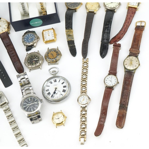 3721 - Vintage and later ladies and gentlemen's wristwatches and a Kays screw back Lever pocket watch inclu... 