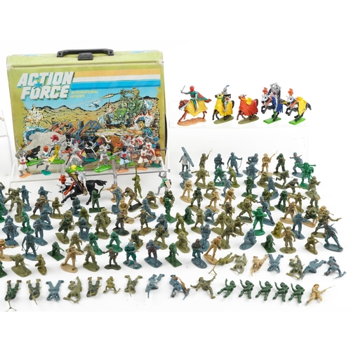 1176 - Vintage toys including toy soldiers, Timpo toys and Britains