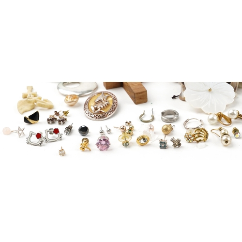 3733 - Vintage and later costume jewellery including brooches, crystal necklace, buckles and wristwatches