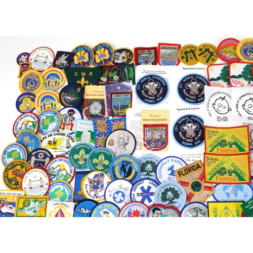 1640 - Large collection of 1970s and later predominantly scouting, girl guides and jamboree cloth badges