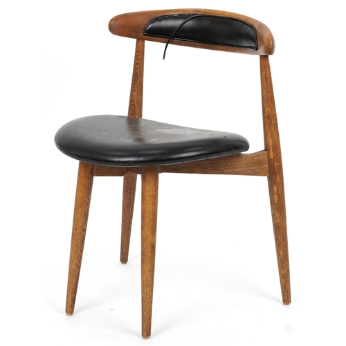 2122 - Scandinavian design hardwood chair in the manner of Hans Wegner, 74cm high