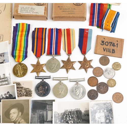 1335 - British military World War I and World War II medal groups relating to the Pinn family with related ... 