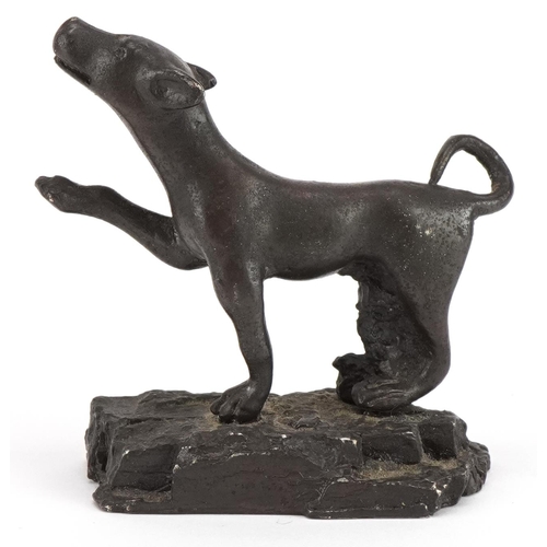 422 - Antique patinated bronze dog on later base, probably Roman, 5.5cm in length