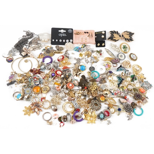 3734 - Extensive collection of predominantly costume jewellery earrings and brooches, some jewelled and ena... 