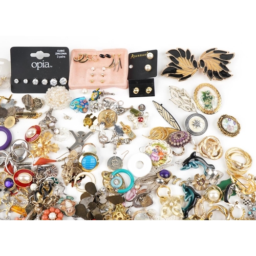 3734 - Extensive collection of predominantly costume jewellery earrings and brooches, some jewelled and ena... 