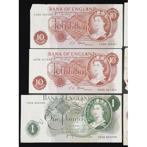 1618 - Bank of England banknotes comprising seven ten shillings, each J S Fforde Chief Cashier, K O Peppiat... 