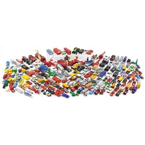 1180 - Large collection of predominantly diecast vehicles including Corgi and Matchbox