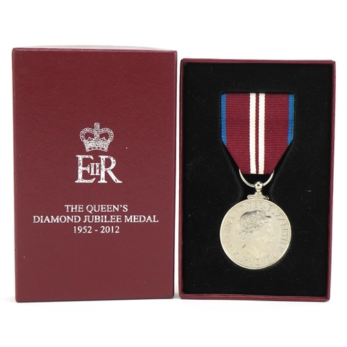 1634 - Elizabeth II Queen's Diamond Jubilee medal with fitted box