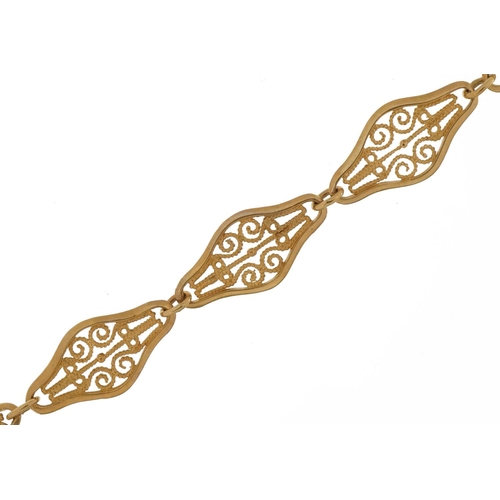 3420 - 9ct gold filigree bracelet, 18cm in length, 5.2g