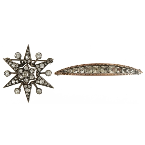 3079 - Georgian silver and yellow metal brooch and a white metal clear spinel starburst brooch, the largest... 