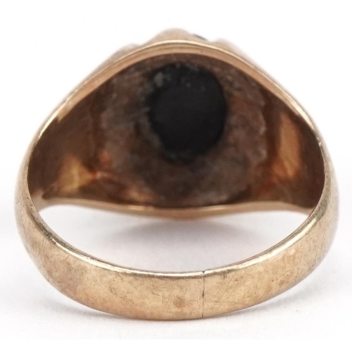 3433 - 9ct gold black onyx signet ring, size K, 3.8g