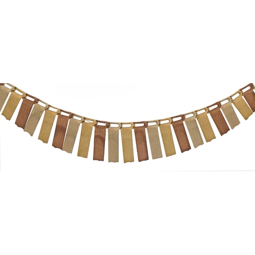 3335 - Modernist 9ct three tone gold graduated necklace, 42cm in length, 7.0g