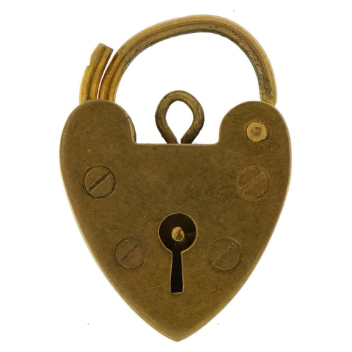 3560 - 9ct gold love heart padlock, 2cm high, 2.2g