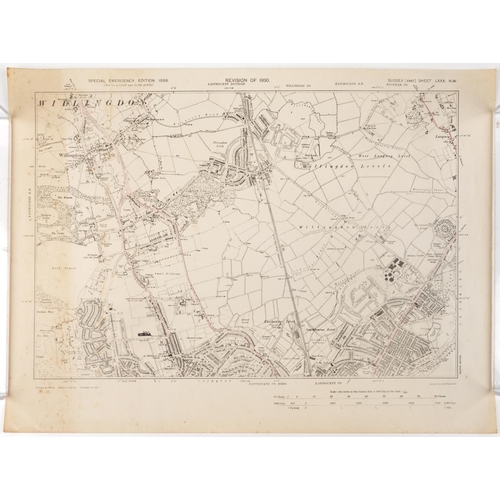 1662 - Collection of eleven maps and plans of Eastbourne and surrounding areas for 1930s and later, the lar... 