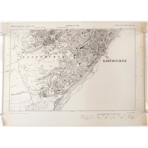 1662 - Collection of eleven maps and plans of Eastbourne and surrounding areas for 1930s and later, the lar... 