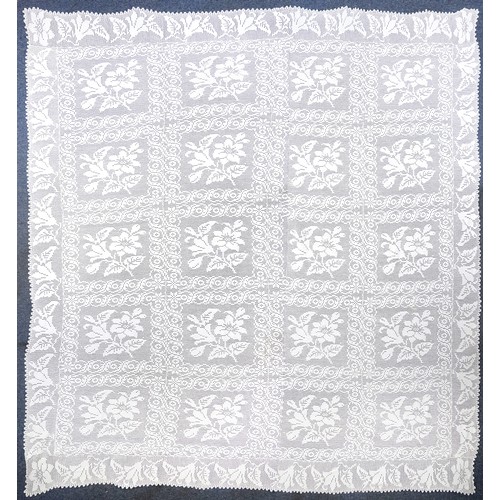 1114 - Vintage crochet double bedspread