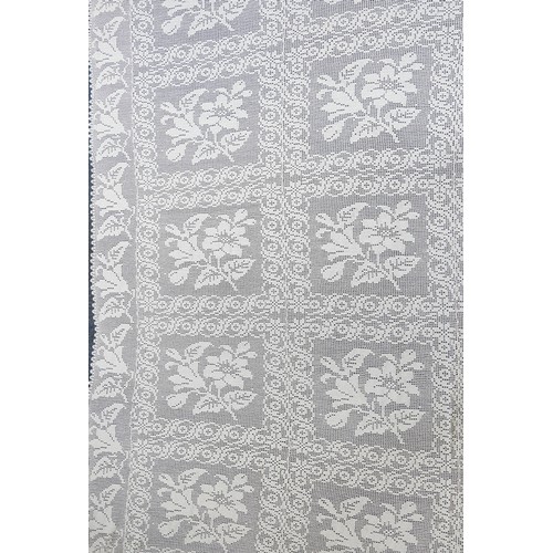 1114 - Vintage crochet double bedspread