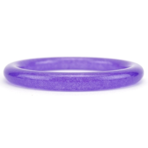 3558 - Chinese purple jade bangle, 7.5cm in diameter, 30.5g