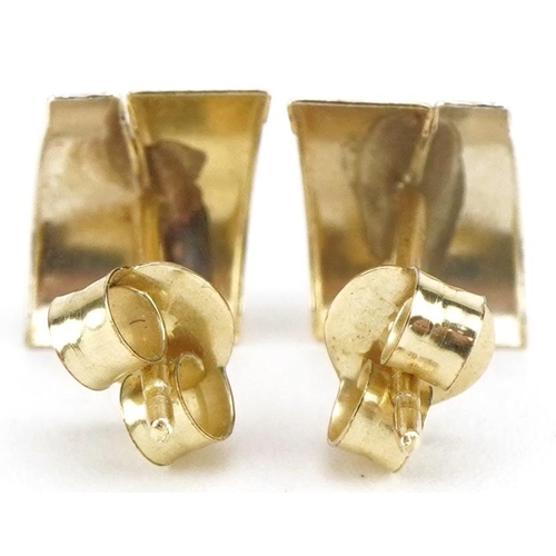 3675 - Pair of Modernist 9ct two tone gold stud earrings, 8mm high, 0.5g