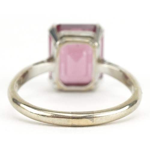 3441 - 9ct white gold rectangular cut ruby ring, the ruby approximately 11.20mm x 8.80mm x 6.20mm deep, siz... 