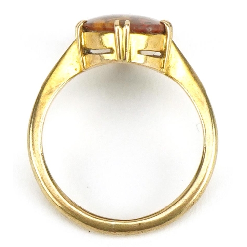 3157 - 9ct gold agate ring, size I/J, 2.7g