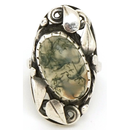 3691 - Arts & Crafts unmarked silver moss agate naturalistic ring, size F, 6.0g