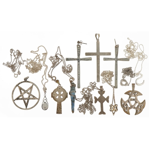 3627 - Silver and white metal jewellery including cross pendants on chains, large pair of cross earrings, C... 