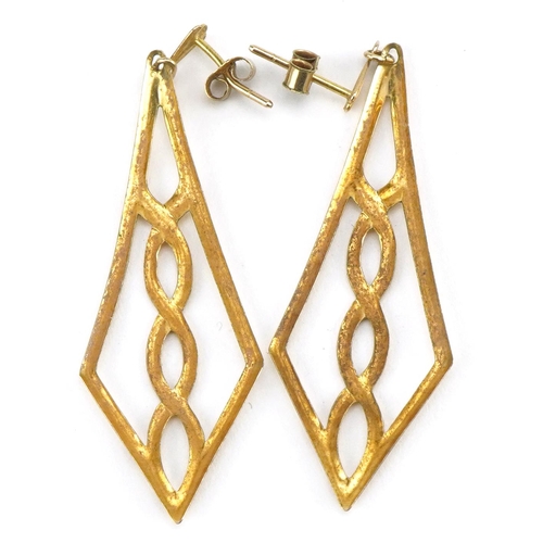 3514 - Pair of 9ct gold openwork drop earrings, 4cm high, 0.8g