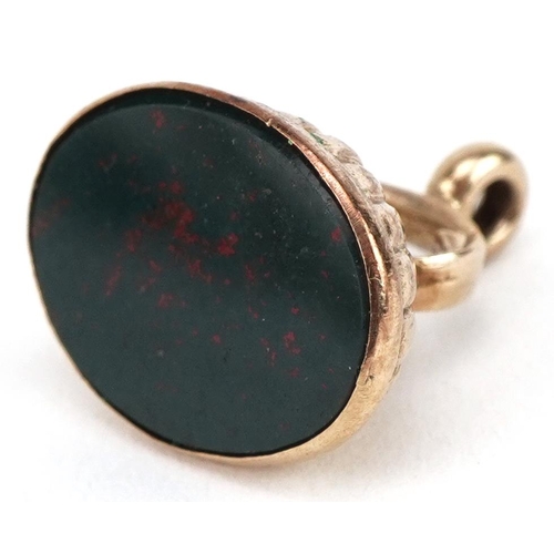 3462 - Victorian style 9ct gold bloodstone fob, 1.8cm high, 2.7g